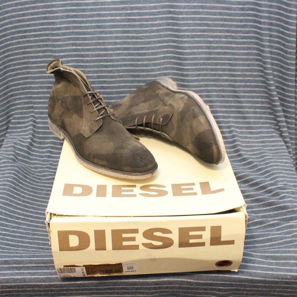 Hunter Green Diesel Suede Camouflage Chukka Boots